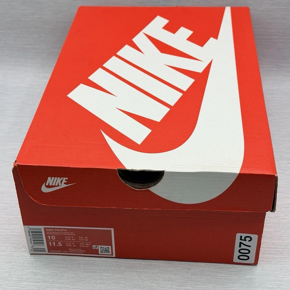 Nike Men's 10 Sneakers White Black Retro Runner Gum Sole Street Pacific HQ2052